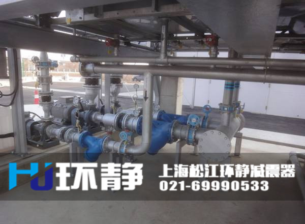 <a href=http://m.txsj888.cn/products/xiangjiaojietou/danqiu target=_blank class=infotextkey>單球體<a href=http://m.txsj888.cn target=_blank class=infotextkey>橡膠接頭</a></a>運(yùn)行車間